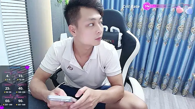 Naughty___asianのウェブカメラショー