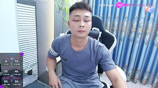 Naughty___asiann Webbikameraesitys