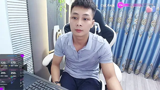 Naughty___asiann Webbikameraesitys