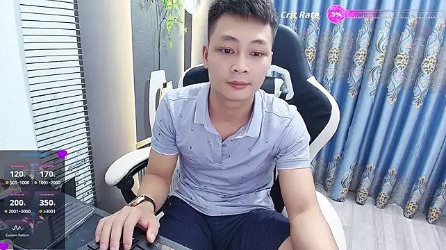 Naughty___asian 在線直播表演