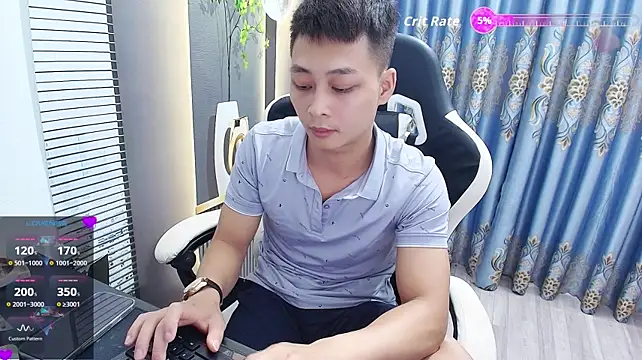 Naughty___asian Pertunjukan Webcam