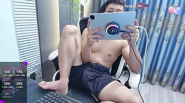 Naughty___asian Show in webcam