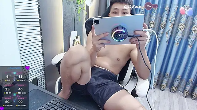 Webkamerová show Naughty___asian