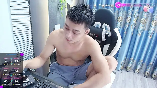 Naughty___asianのウェブカメラショー