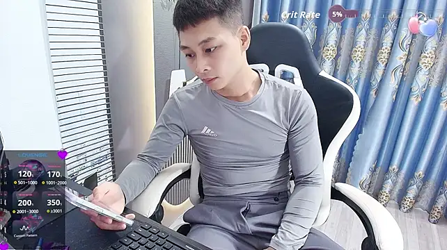 Naughty___asian Pertunjukan Webcam