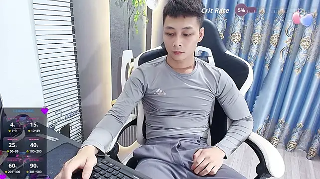 Naughty___asian Adlı Modelin Web Kamerası Şovu