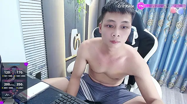Naughty___asian Show Webcam