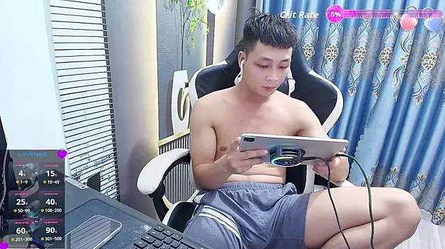 Naughty___asiann Webbikameraesitys