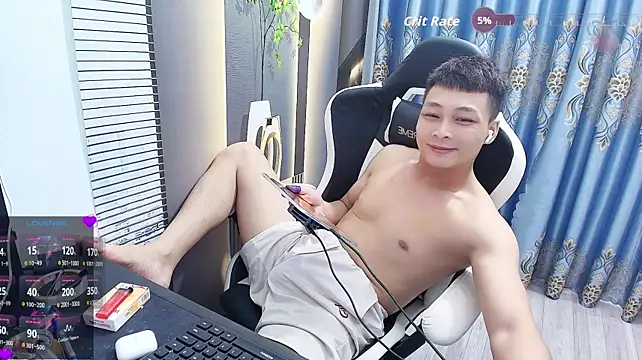Naughty___asian 网络视讯表演