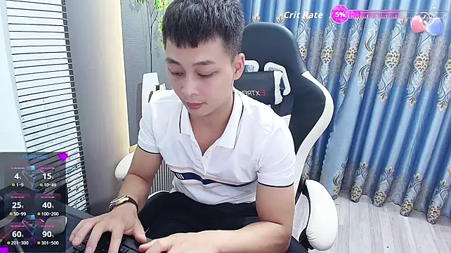 Naughty___asian Pertunjukan Webcam