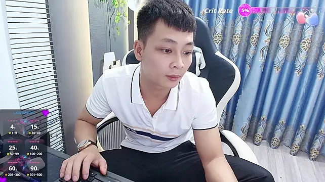Naughty___asian 网络视讯表演