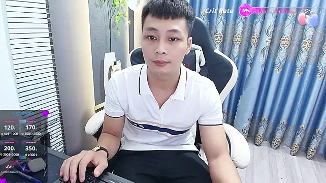 Naughty___asianのウェブカメラショー