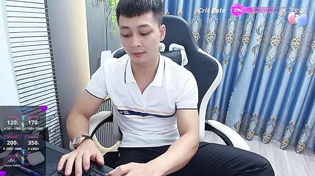 Naughty___asian 网络视讯表演
