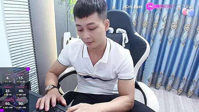 Naughty___asian 在線直播表演