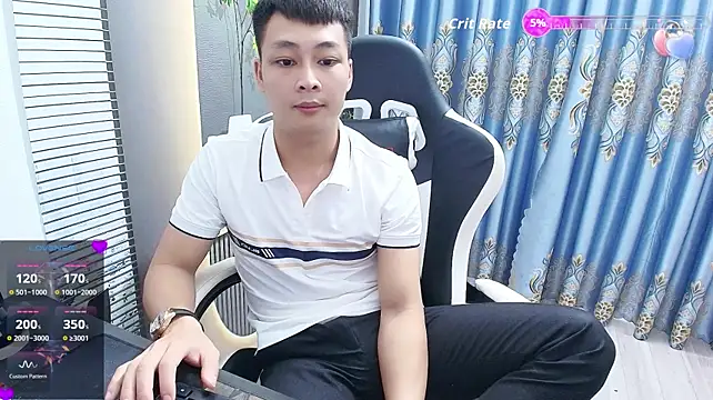 Naughty___asian Show Webcam