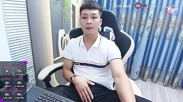 Naughty___asian 在線直播表演