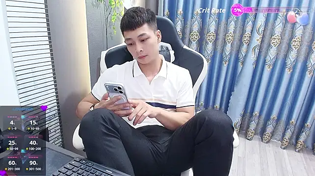 Naughty___asian 网络视讯表演