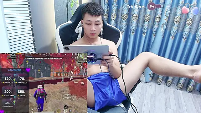 Naughty___asianのウェブカメラショー