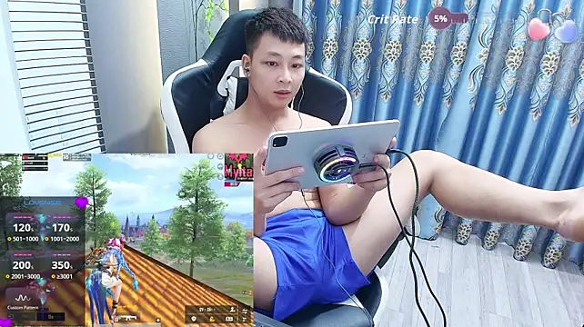 Naughty___asian Webcam show