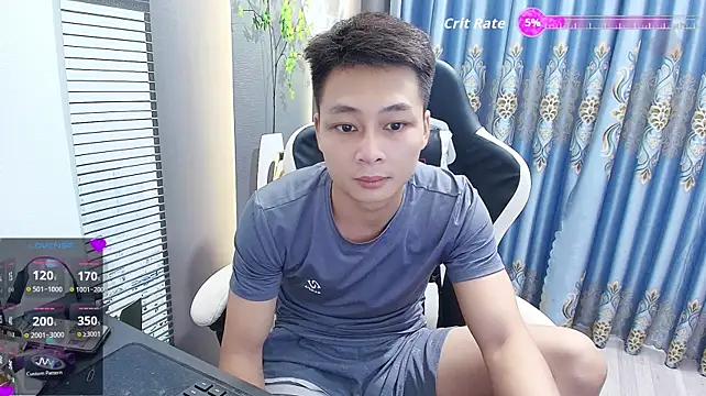 Naughty___asian Show Webcam