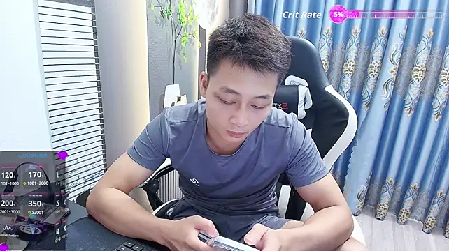 Naughty___asian Show Webcam