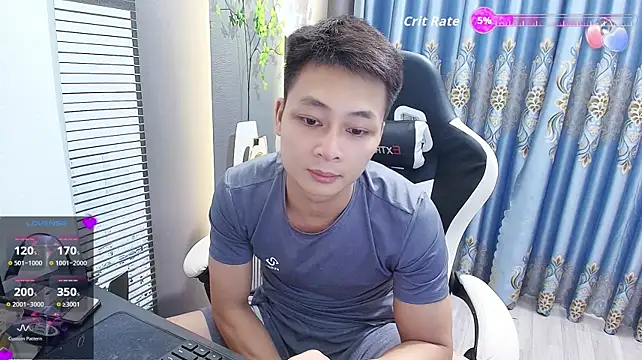 Naughty___asian Show Webcam