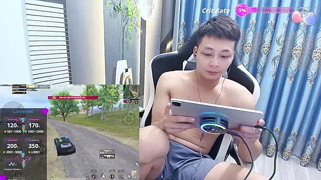 Naughty___asian's Webcam Show