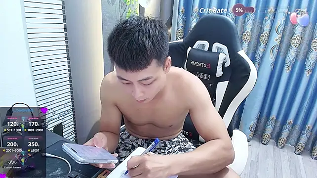 Naughty___asian 在線直播表演