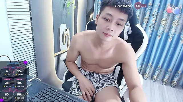 Naughty___asianのウェブカメラショー