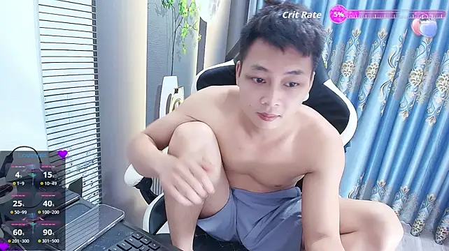 Naughty___asian's Webcam Show