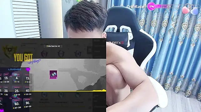 Naughty___asian webkamerás műsora