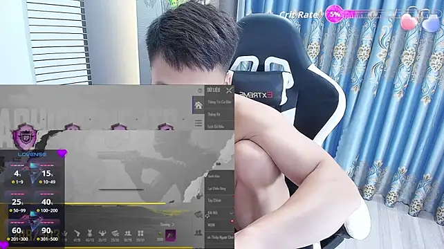 Naughty___asianのウェブカメラショー
