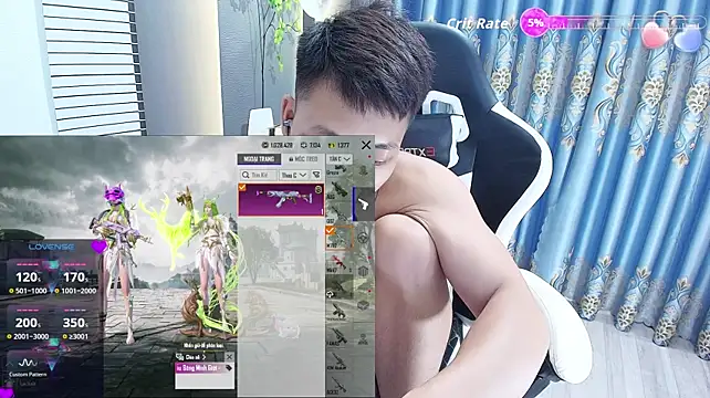 Naughty___asian's Webcam Show