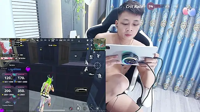 Naughty___asianのウェブカメラショー