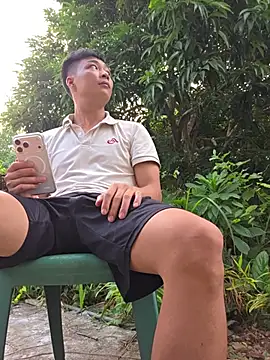 Naughty___asianのウェブカメラショー