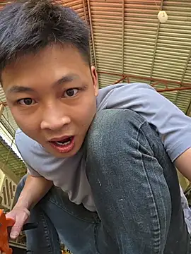 Naughty___asian Pertunjukan Webcam