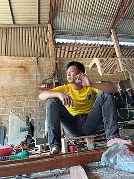 הופעת וובקאם של Naughty___asian