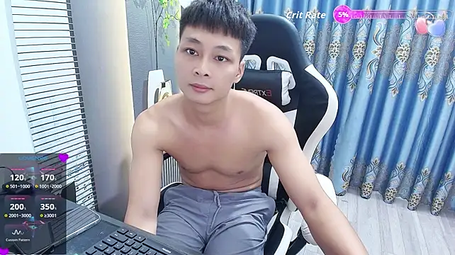 Naughty___asian 在線直播表演