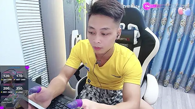 Naughty___asian Show Webcam