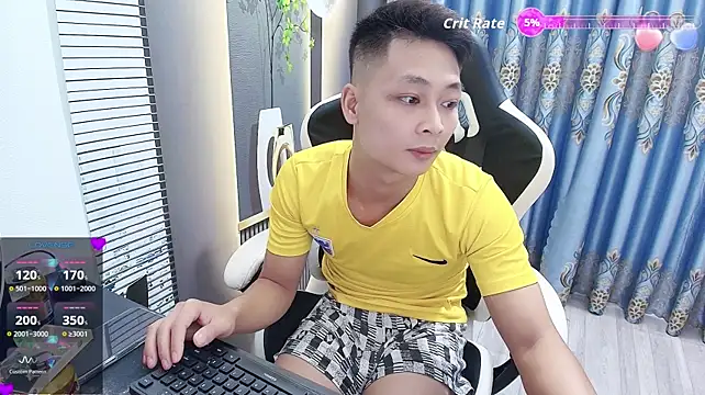 Naughty___asiann Webbikameraesitys