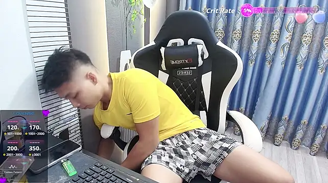 Show de Naughty___asian na webcam