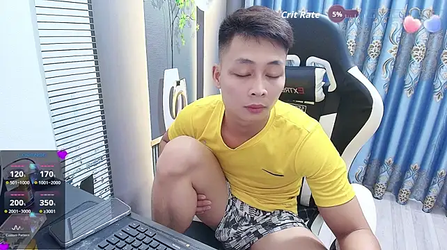 Naughty___asian 在線直播表演