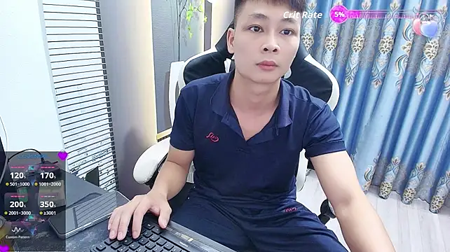 Show de Naughty___asian na webcam