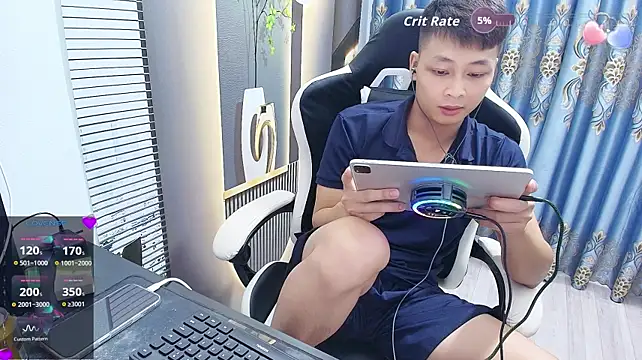 Naughty___asian webcam show