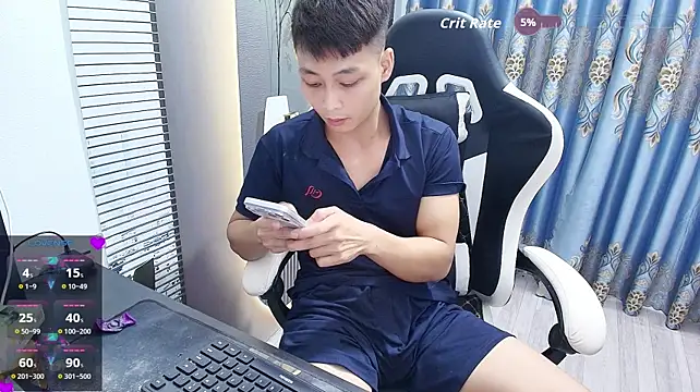 Naughty___asian 在線直播表演
