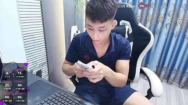 Naughty___asian 在線直播表演