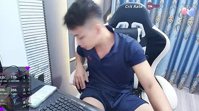 Naughty___asianのウェブカメラショー