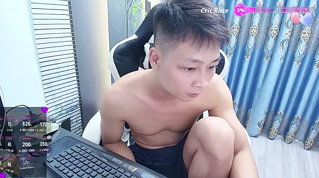 Naughty___asian Show Webcam