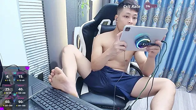 Naughty___asian 网络视讯表演