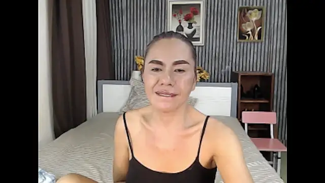 Show Webcam de xasianbigcockcumx